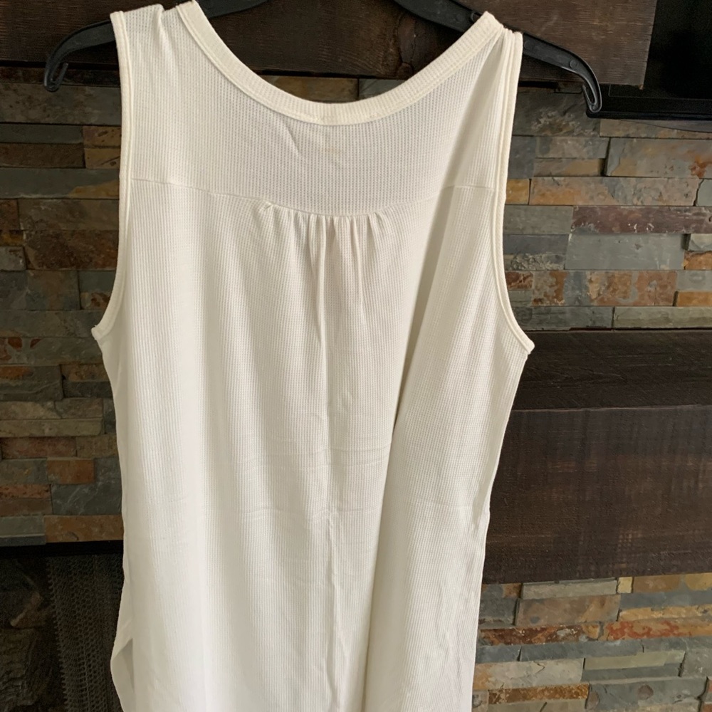 Tank top - Picture 3 of 3